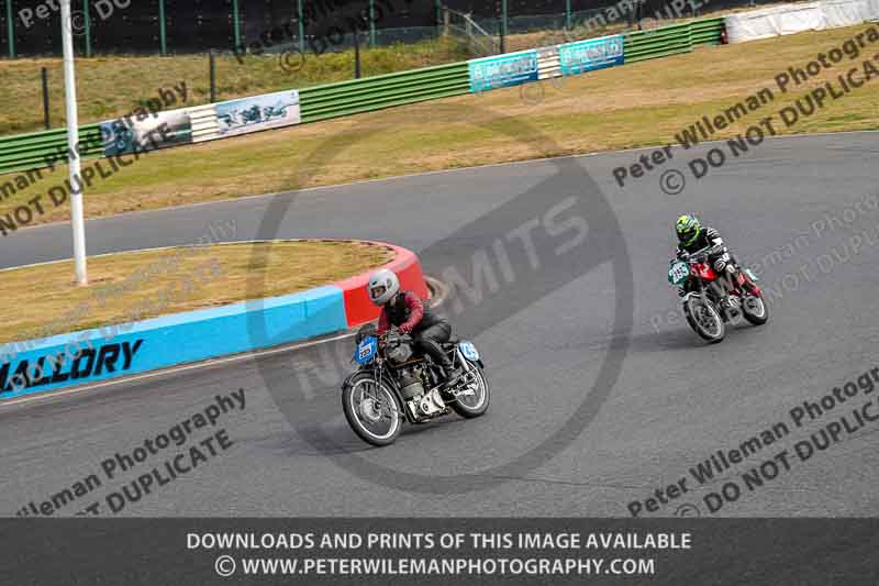Vintage motorcycle club;eventdigitalimages;mallory park;mallory park trackday photographs;no limits trackdays;peter wileman photography;trackday digital images;trackday photos;vmcc festival 1000 bikes photographs